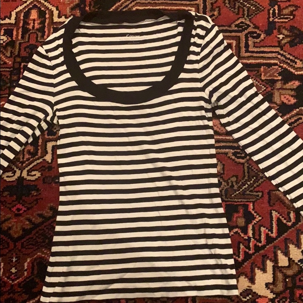 Scoop neck striped long sleeve shirt